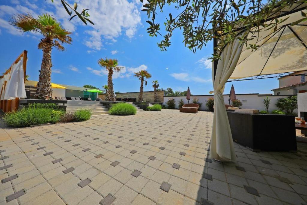 Villa Eni Бибинє Екстер'єр фото